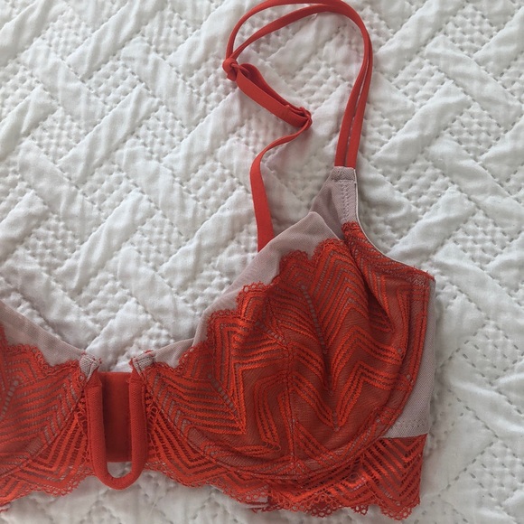 FREE PEOPLE intimately beautiful bra! Orange/cream - Picture 2 of 5
